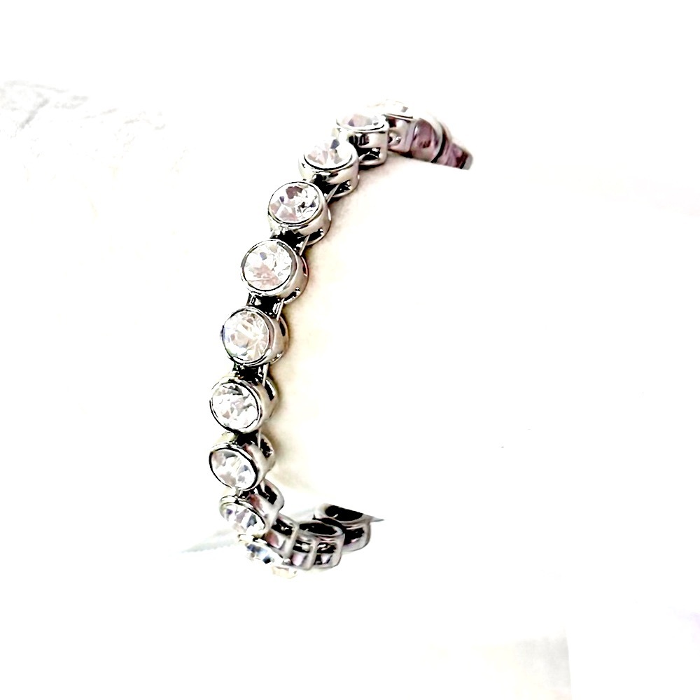 CHICO’s “Rasa” Silver & Crystal Magnetic Closure Bangle Bracelet NWT​ - Picture 8 of 15